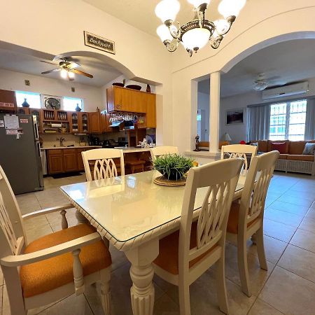 Welcome To The Unpretentious And Breezy Graceville, Steps Away From The Beach Saint James Eksteriør bilde