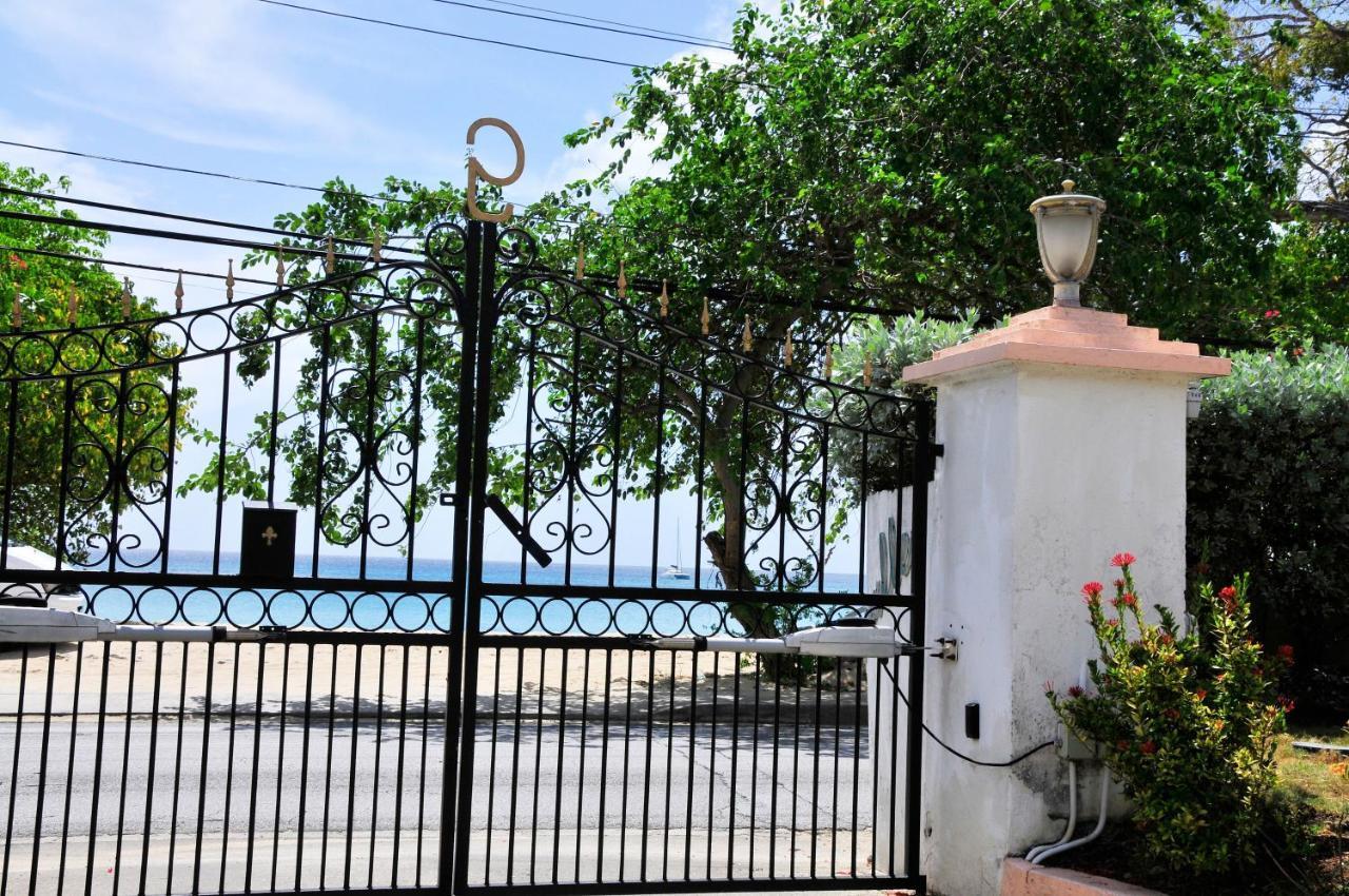 Welcome To The Unpretentious And Breezy Graceville, Steps Away From The Beach Saint James Eksteriør bilde