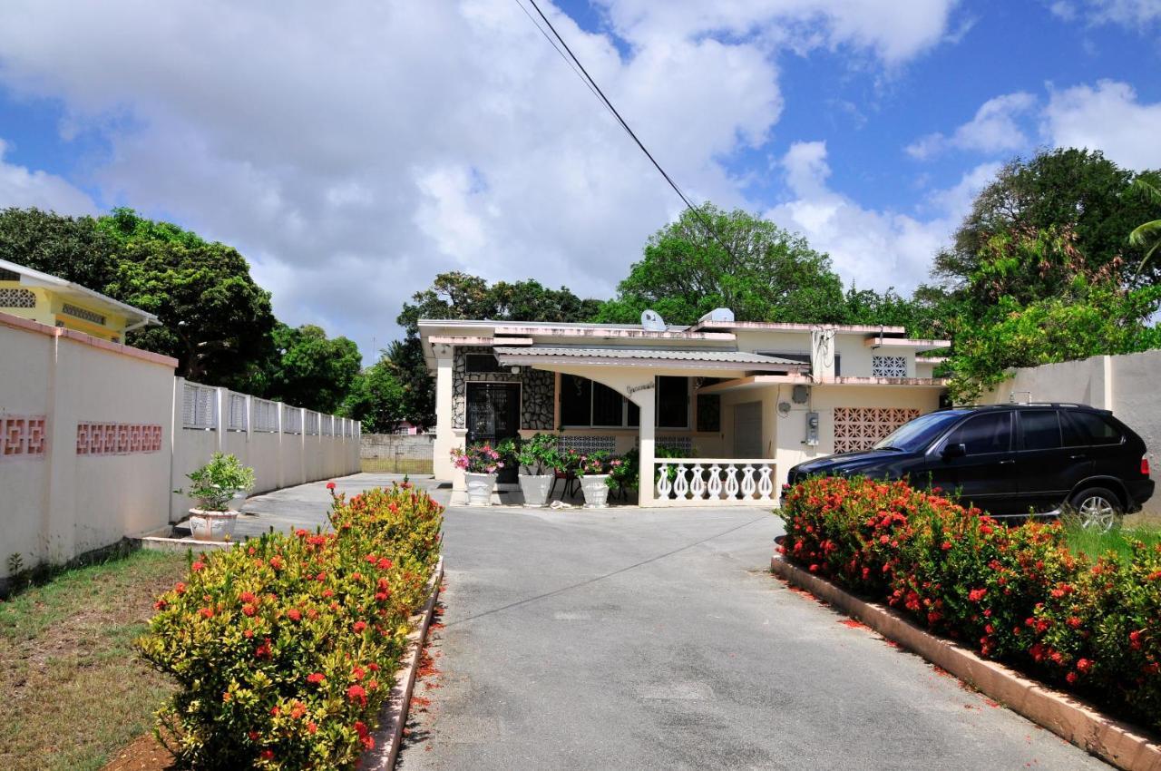 Welcome To The Unpretentious And Breezy Graceville, Steps Away From The Beach Saint James Eksteriør bilde